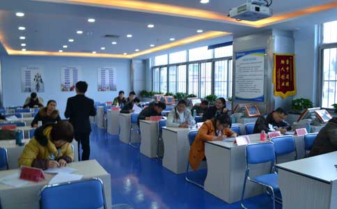開一個加盟干洗店要多少錢,開一個干洗店多少錢 開一個加盟干洗店要多少錢,開一個干洗店多少錢