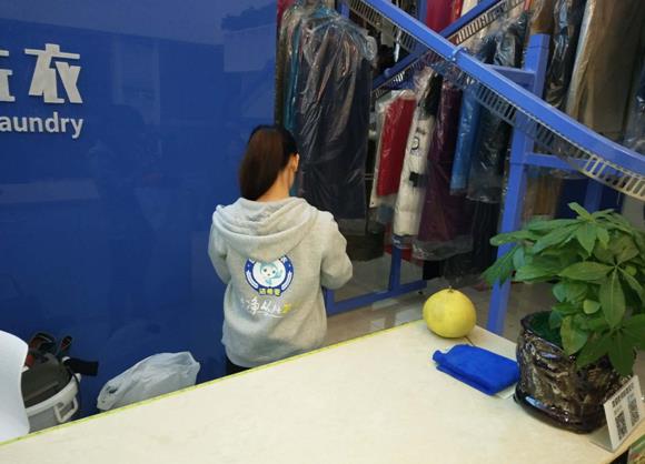 怎樣加盟洗衣店 大市場(chǎng),好經(jīng)營(yíng) 怎樣加盟洗衣店 大市場(chǎng),好經(jīng)營(yíng)
